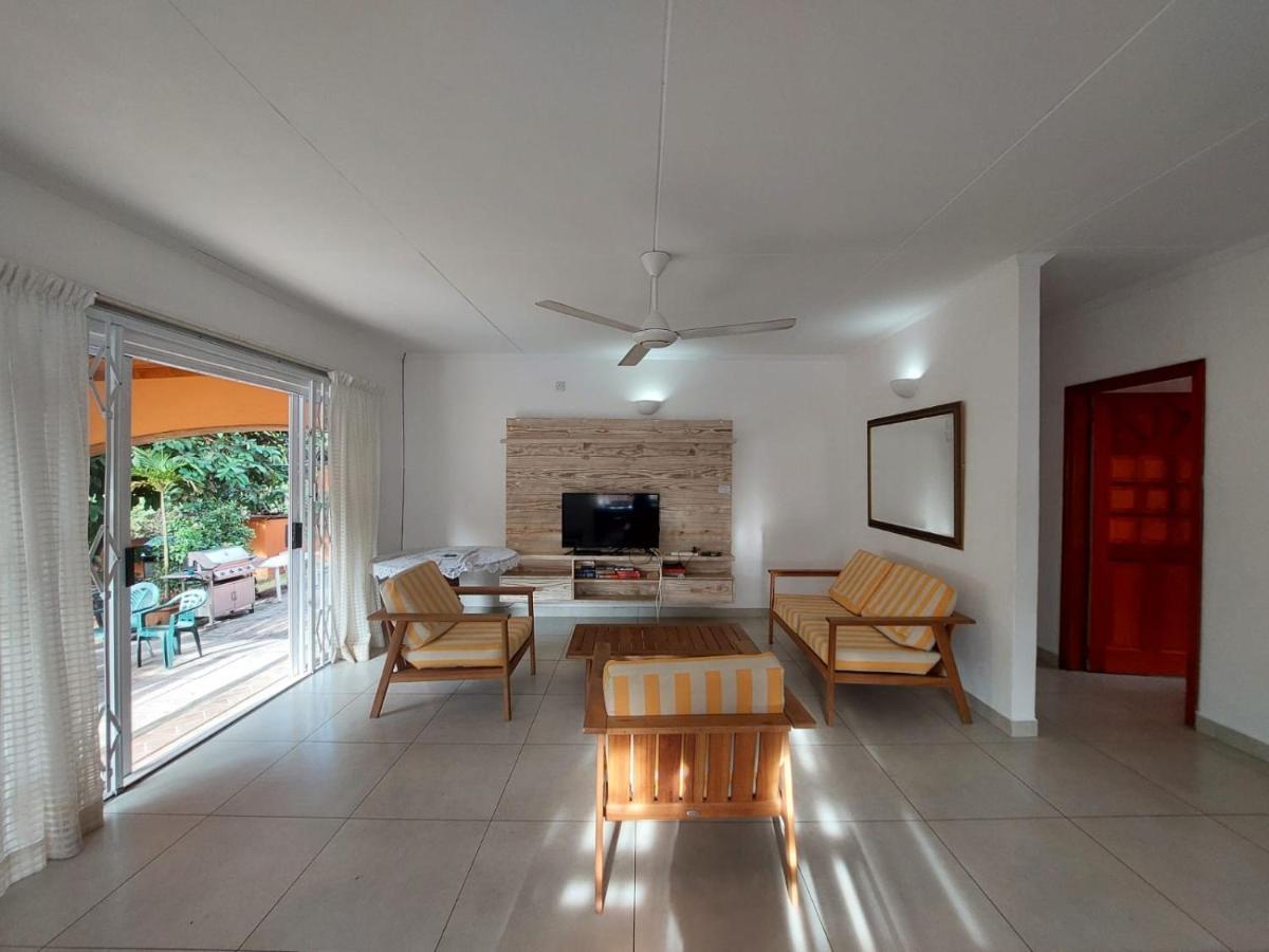 Beau Vallon Villa Self Catering With Pool Kültér fotó