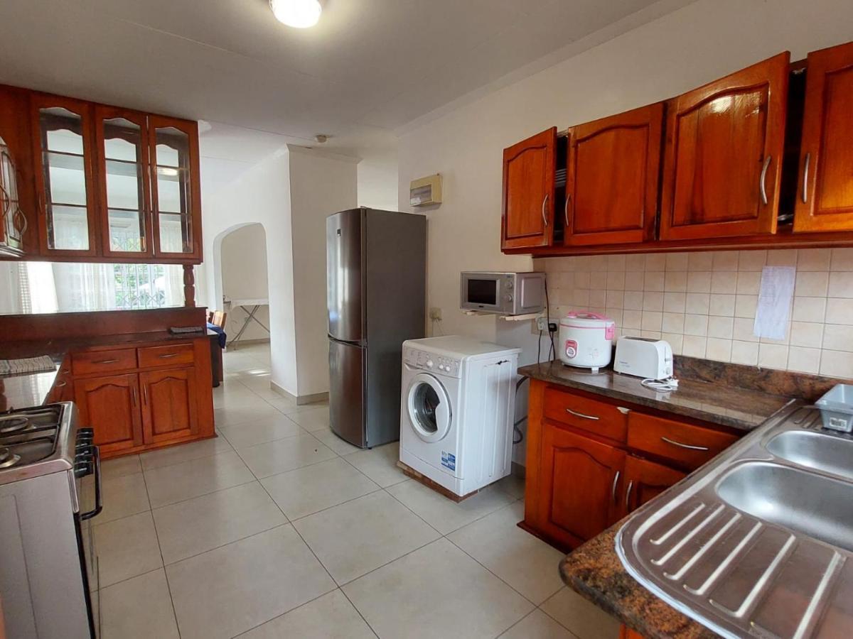 Beau Vallon Villa Self Catering With Pool Kültér fotó