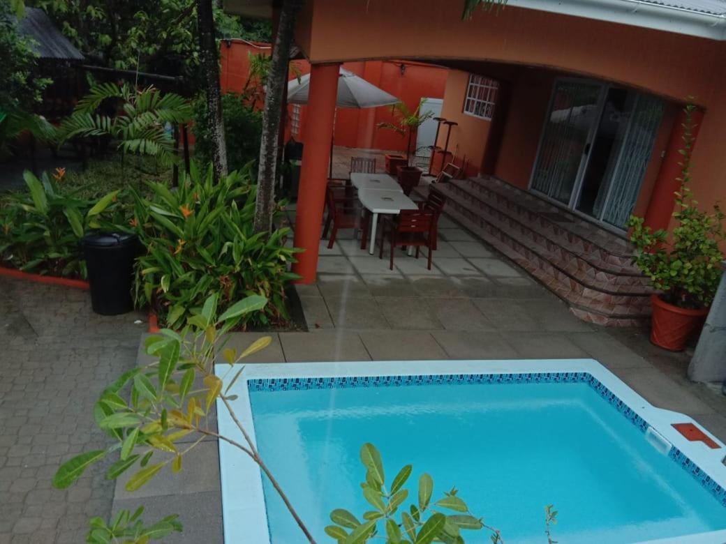 Beau Vallon Villa Self Catering With Pool Kültér fotó